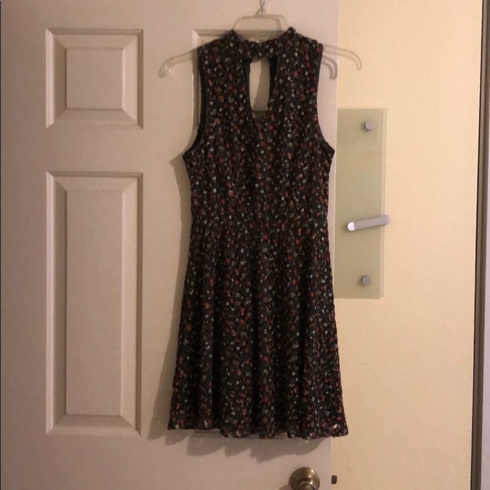 Green Sleeveless Dress